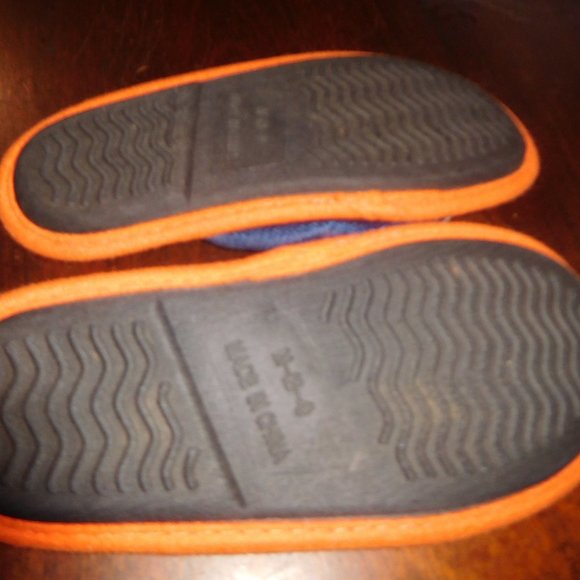 Childs Bronco Slippers - Picture 4 of 5
